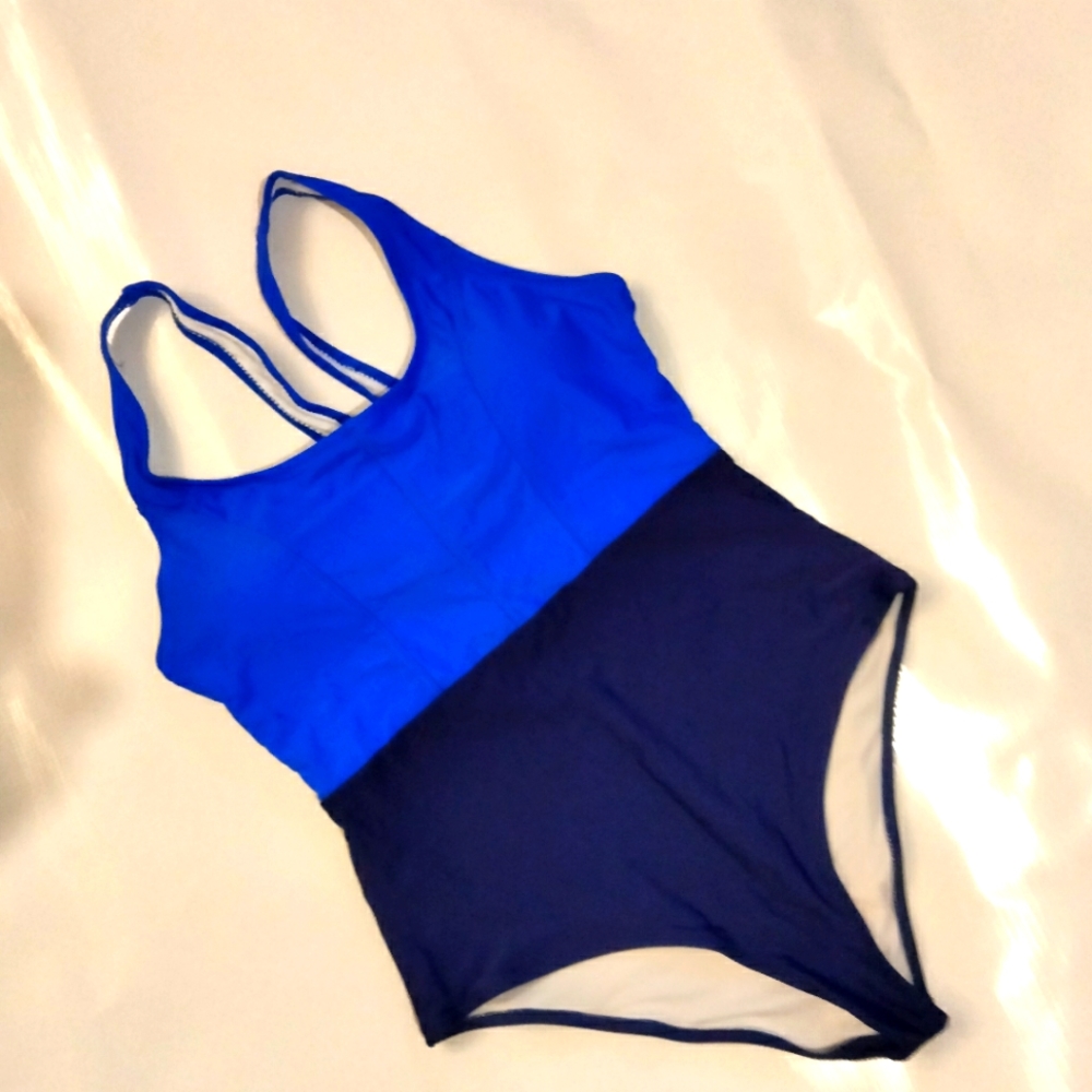 Women's 1pc bathing suit